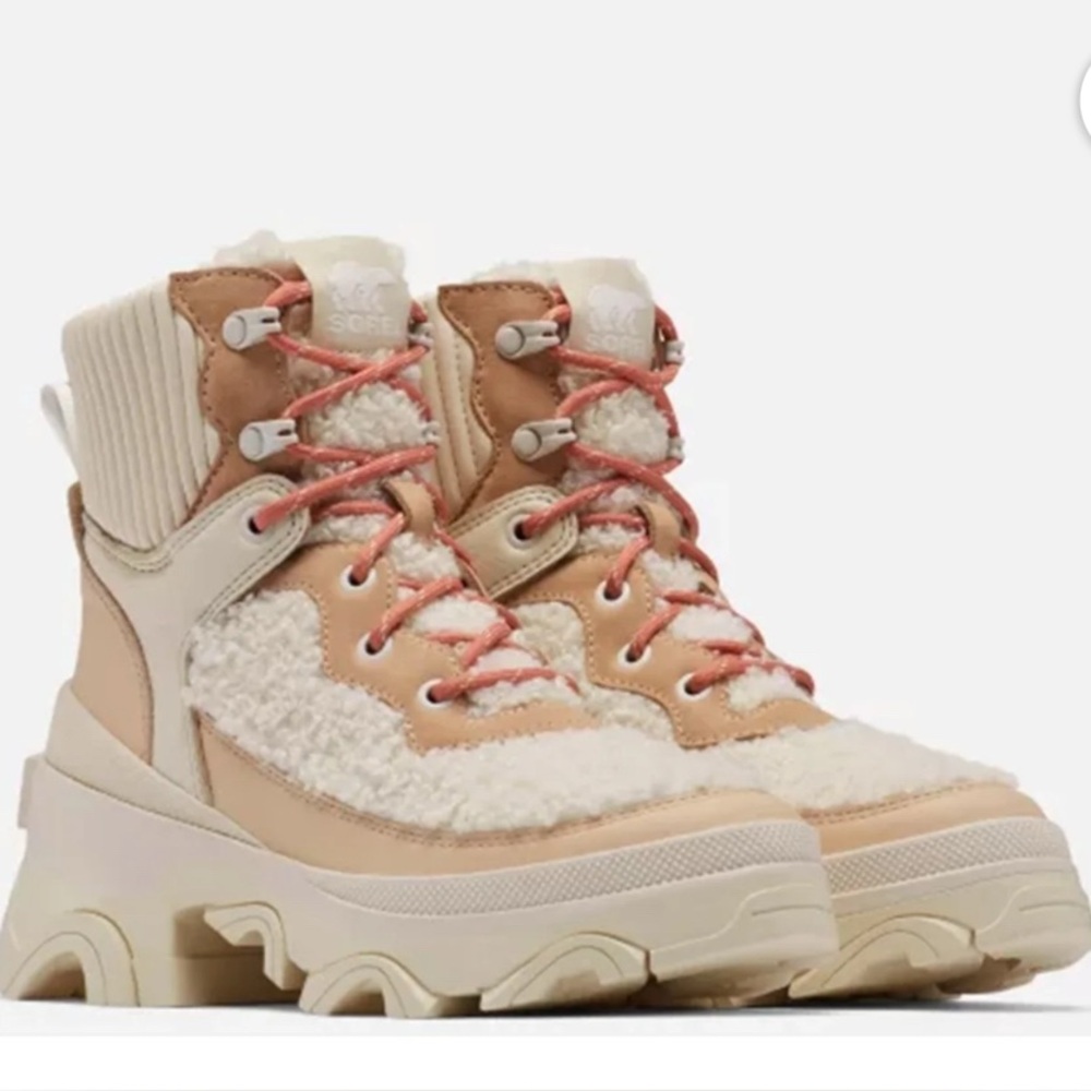 EUC Sorel Size 8.5 Brex Cozy Lace Nova Sand Waterproof Boots!